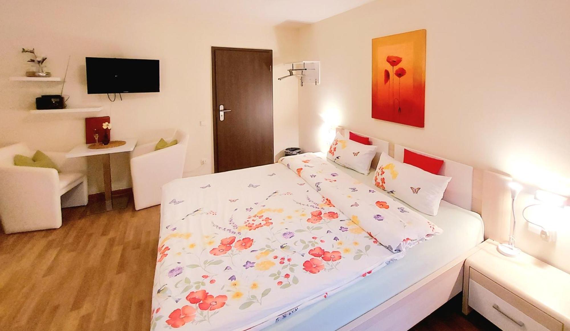Gaestehaus Roehm Ilbesheim bei Landau in der Pfalz Exteriör bild